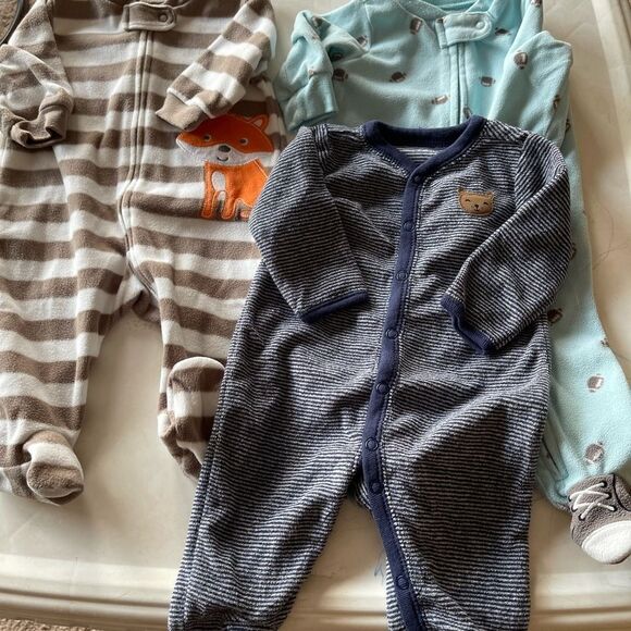 3months Carters Sleepers - Picture 2 of 5